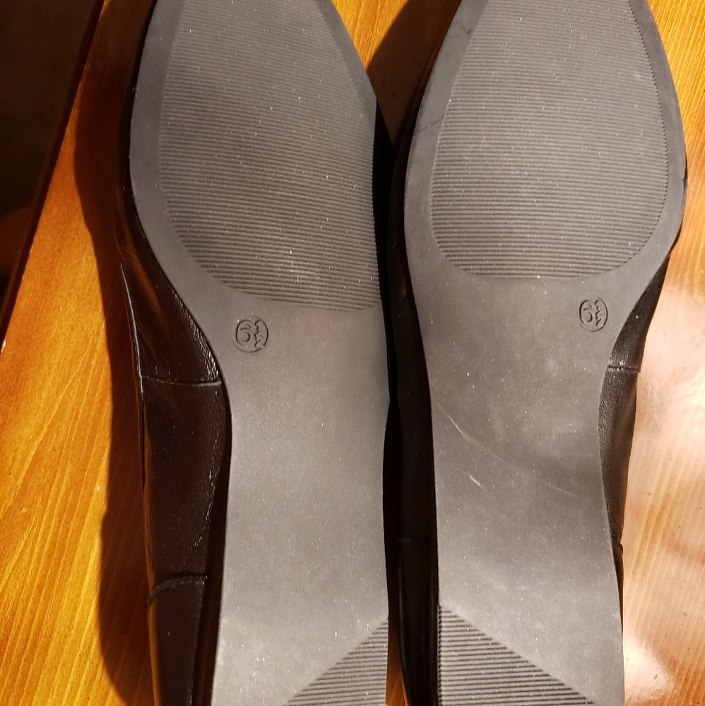 Shoes - Picture 3 of 3